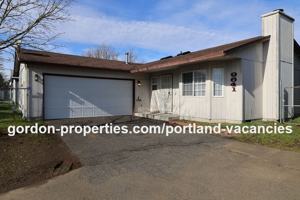 featured image of 9641 Se Schiller St