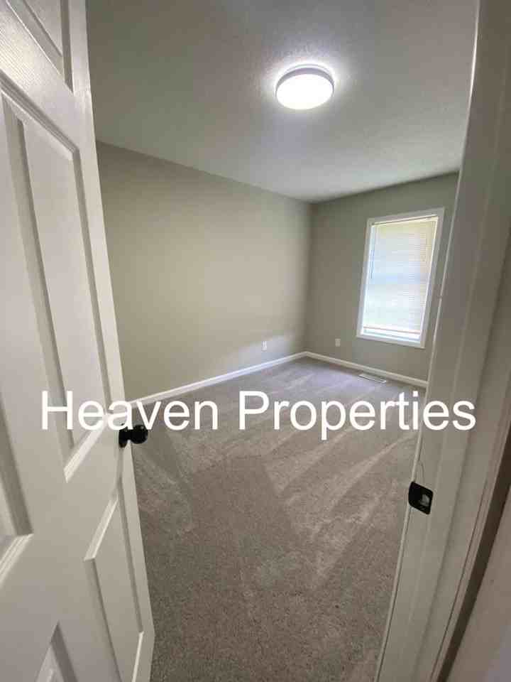 511 Dixie St - Photo 6 of 8