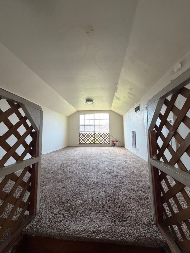 3720 Irving St - Photo 6 of 11
