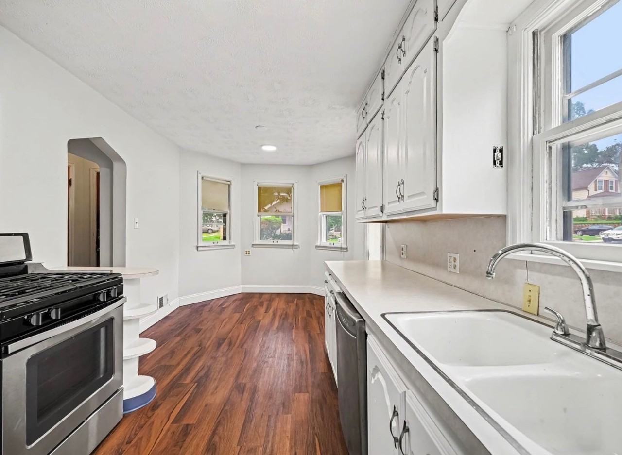 841 S 50th Ave - Photo 7 of 16