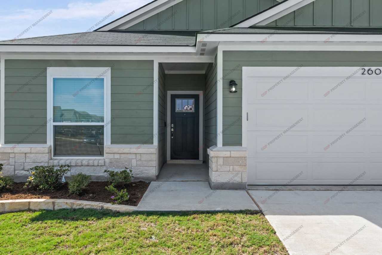 2604 Fox River Dr - Photo 3 of 30