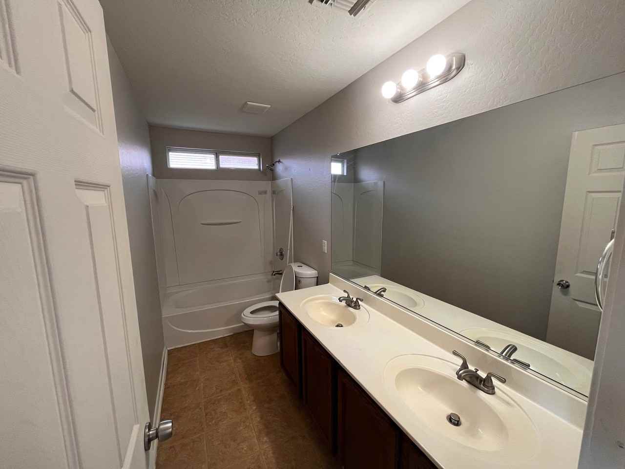 1278 E Stirrup Ln - Photo 4 of 16