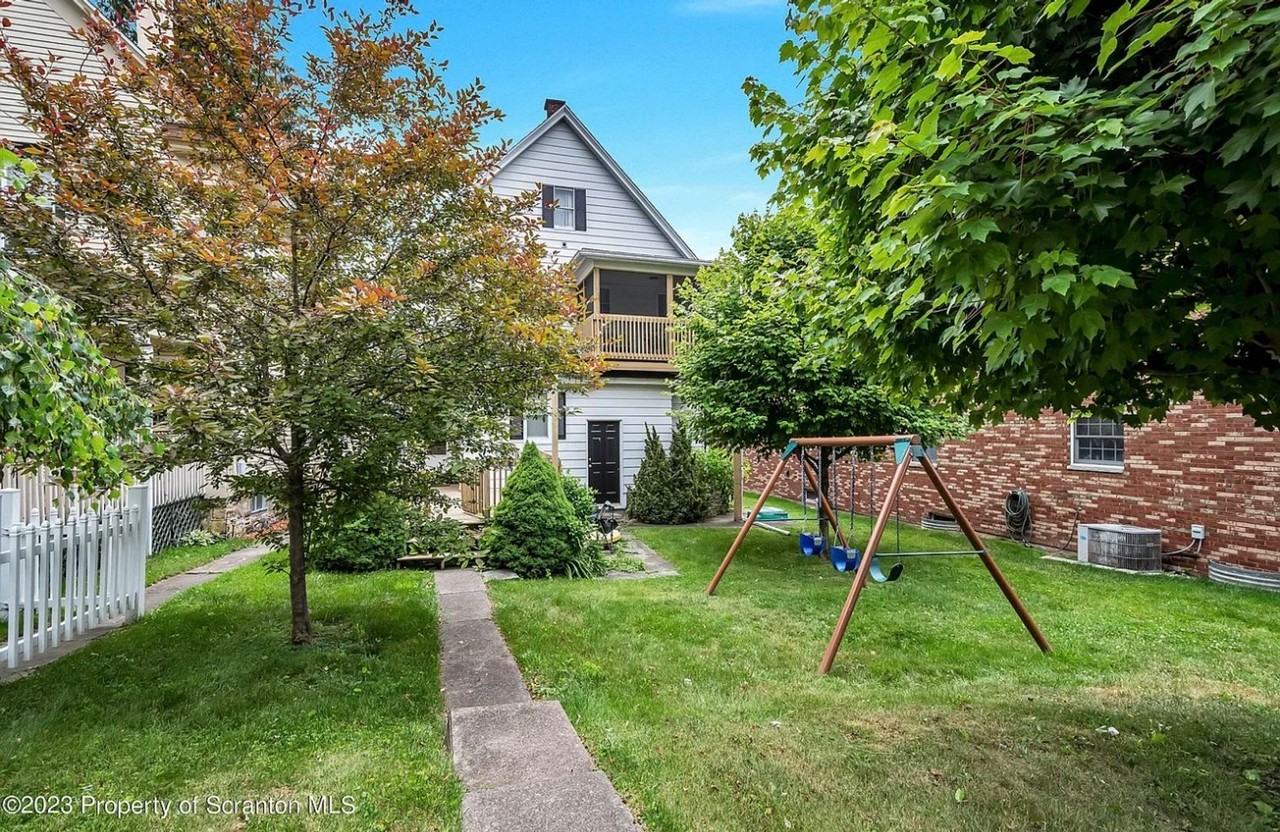 607 N Sumner Ave - Photo 3 of 25
