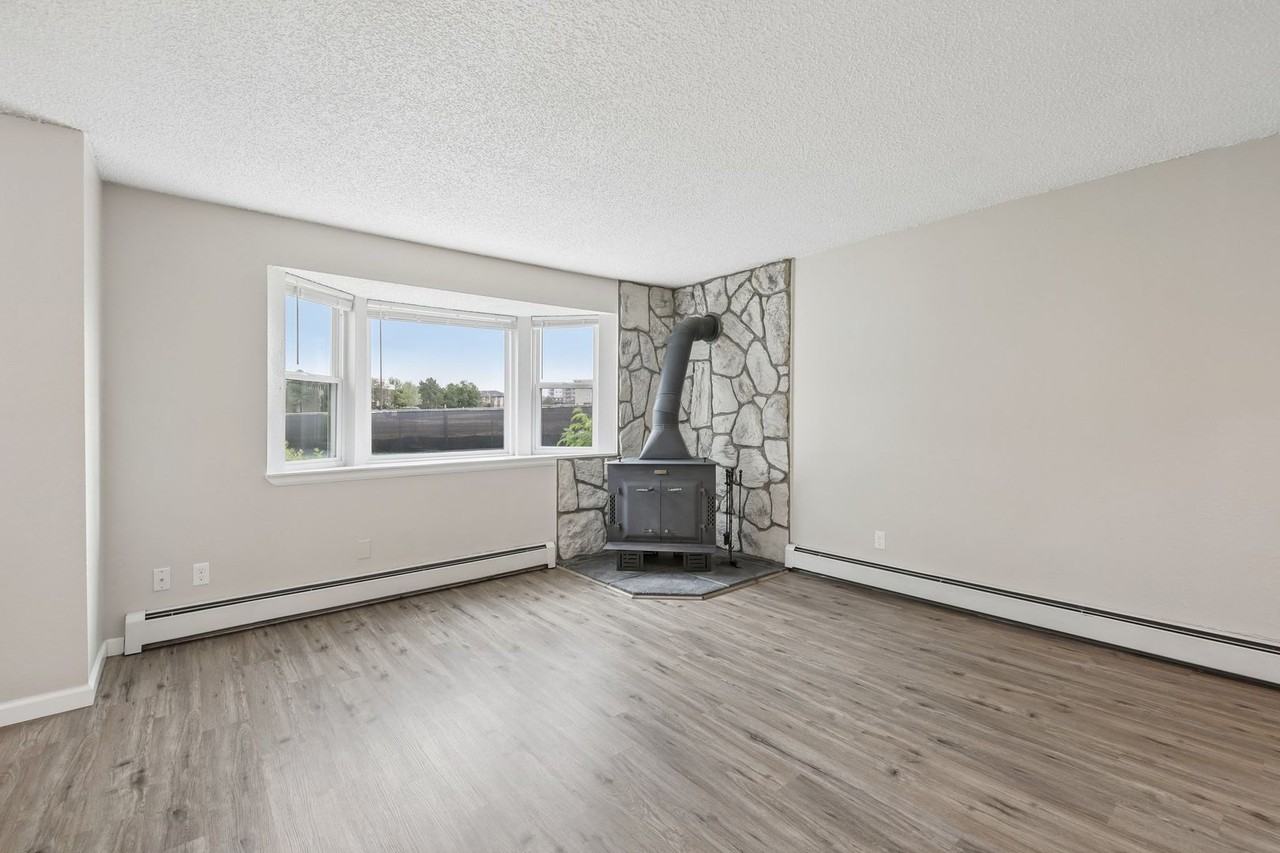 1065 W 112th Ave #C - Photo 3 of 25