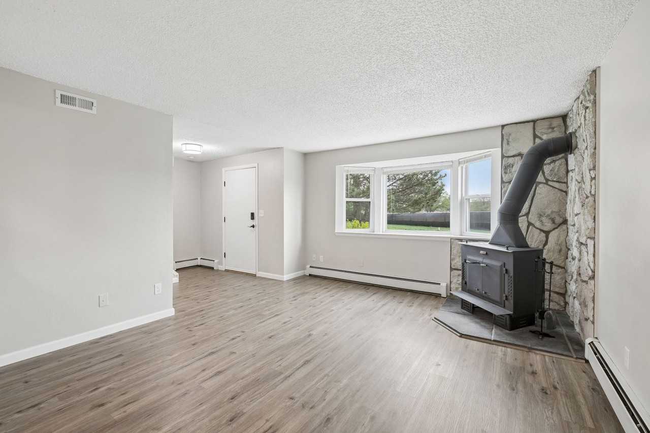 1065 W 112th Ave #C - Photo 5 of 25