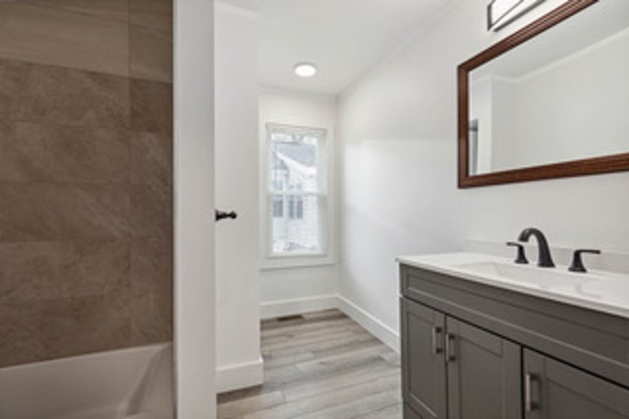 415 Herkimer St - Photo 6 of 15