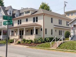 featured image of 809 N Walnut St