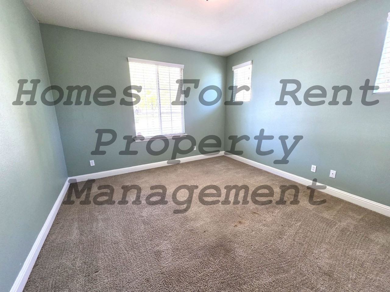 1564 Verdugo Pl - Photo 6 of 15