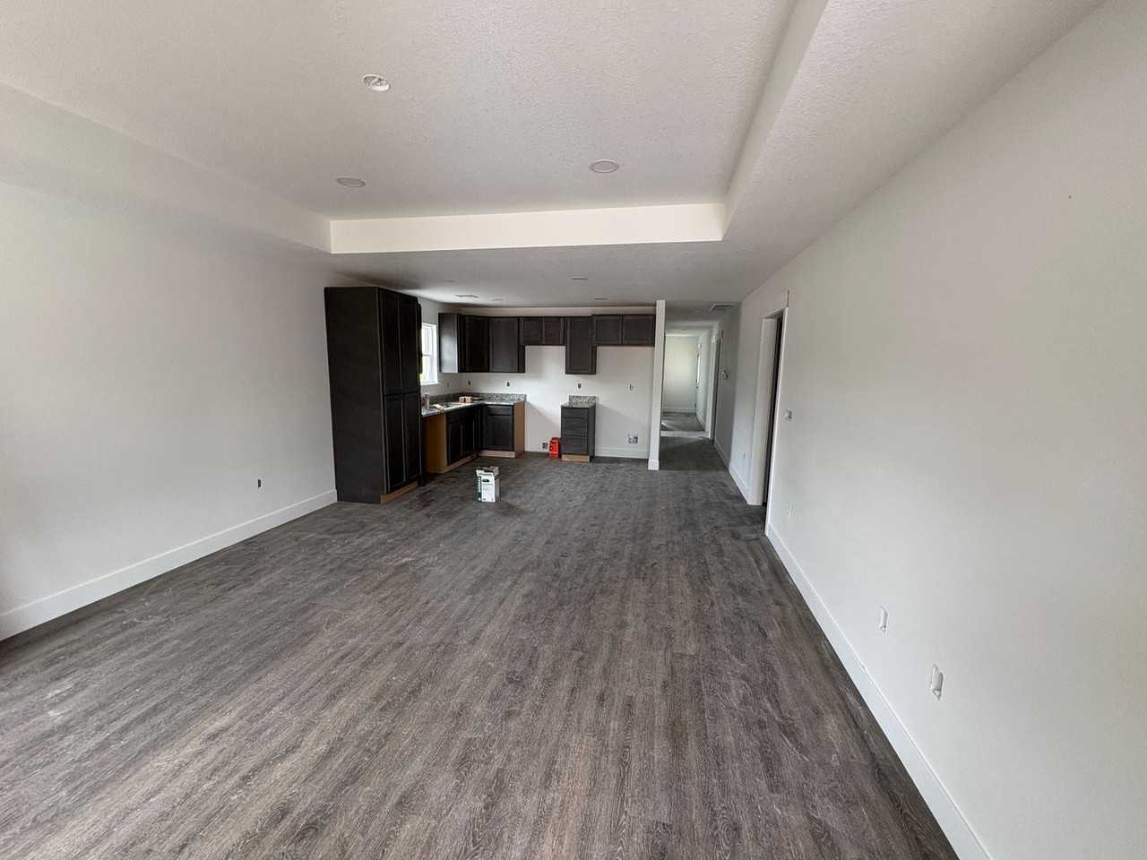 1614 Green Valley Cir - Photo 2 of 8