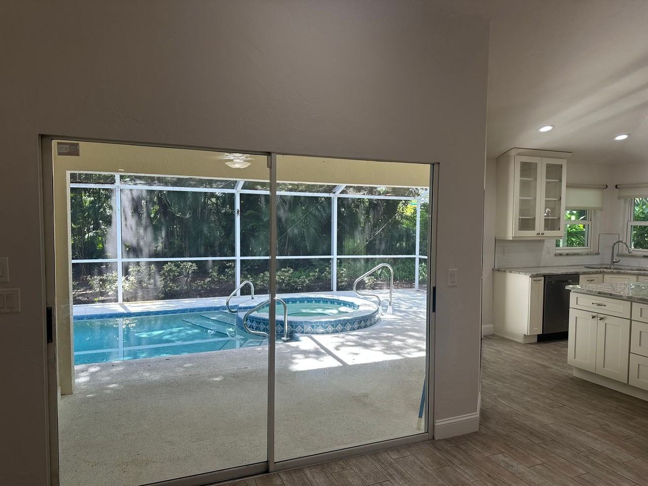21194 Old Oak Pl - Photo 3 of 40