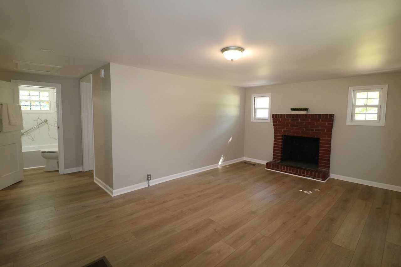 118 Holman St - Photo 6 of 16