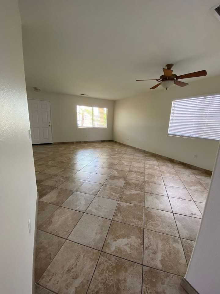 30567 Pine Creek Dr - Photo 6 of 8