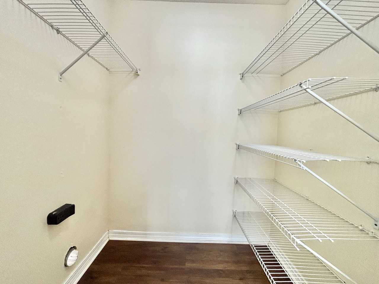 5154 Victoria Dr - Photo 7 of 19