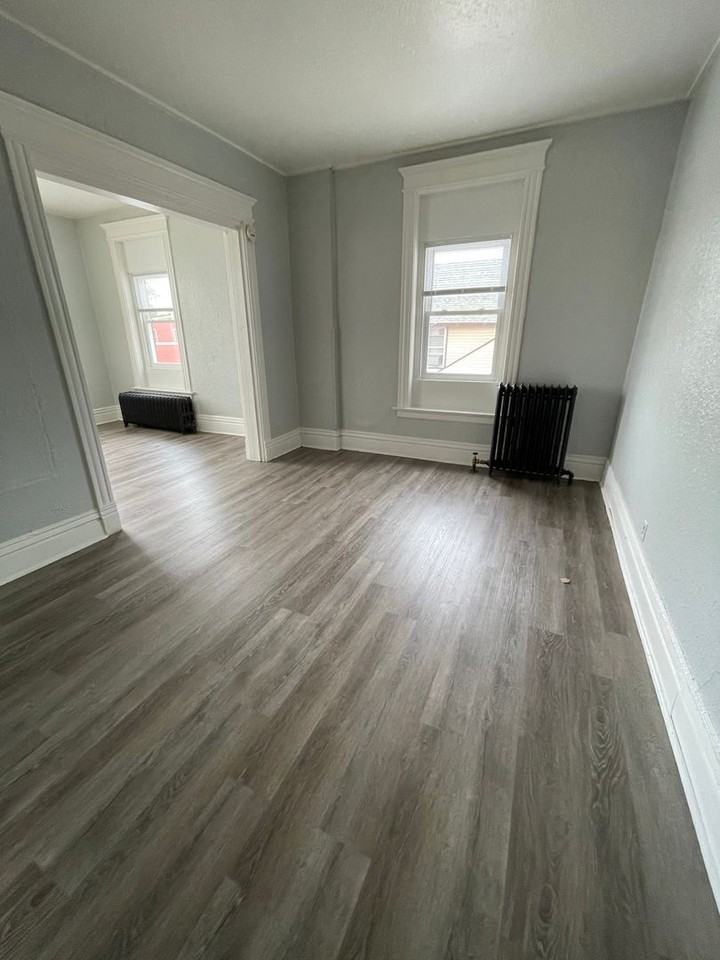 1509 N Harrison St #1 - Photo 2 of 10