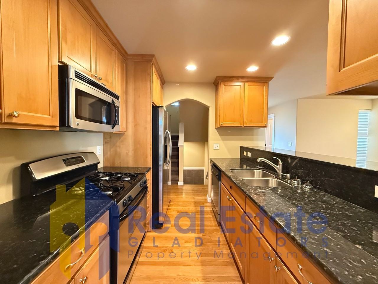 2433 S I St - Photo 7 of 25