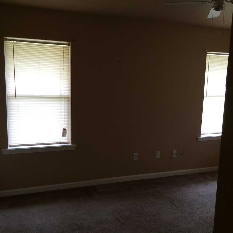 2509 Plantation Dr - Photo 5 of 8
