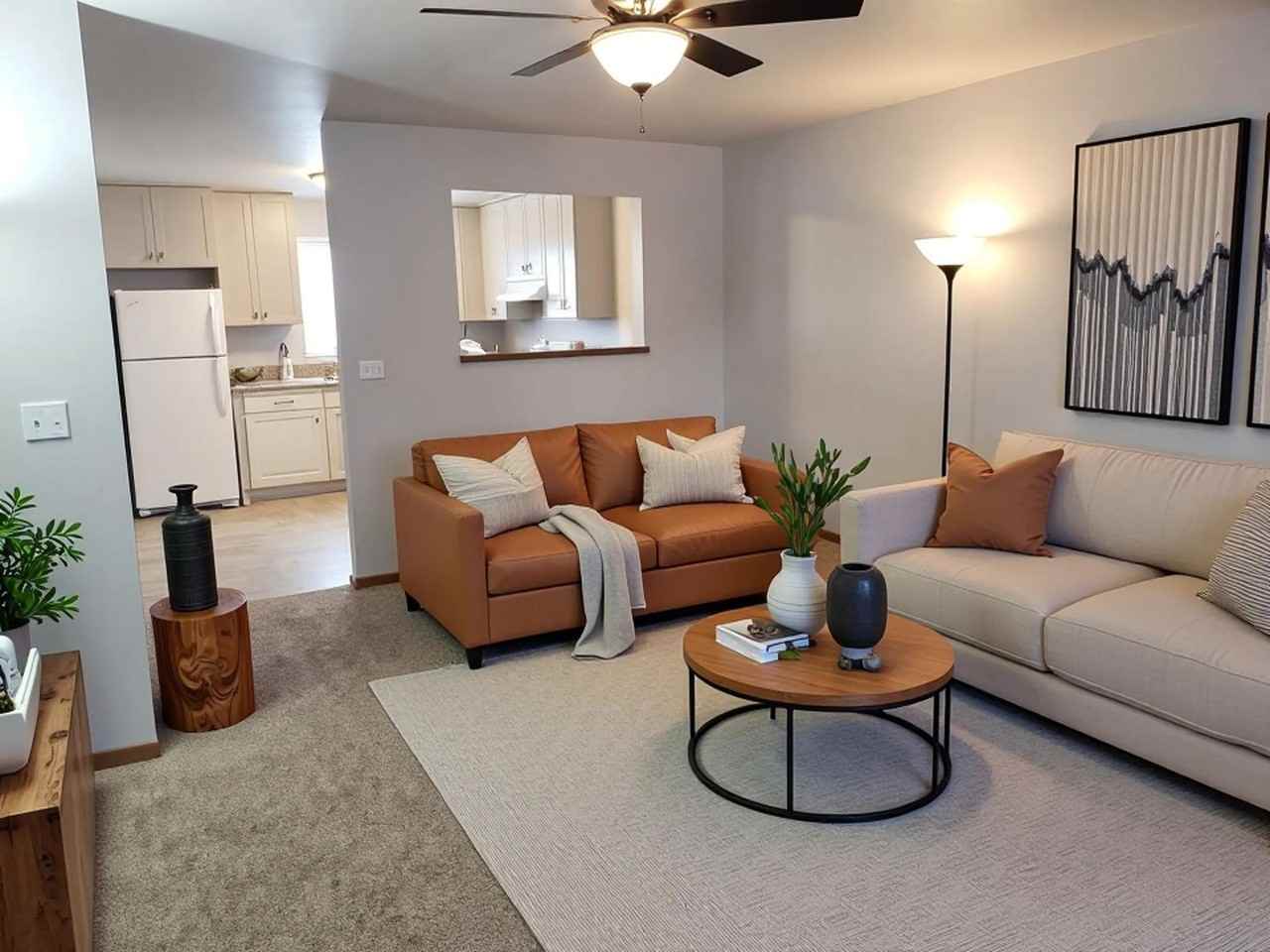 313 N Cherry Aly - Photo 2 of 13