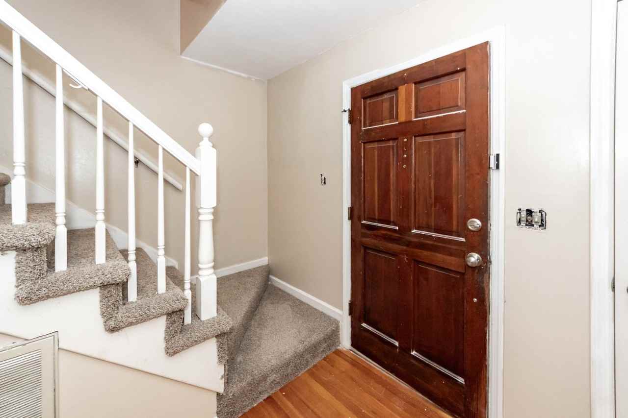 1020 Crooked Stick Ct - Photo 4 of 39