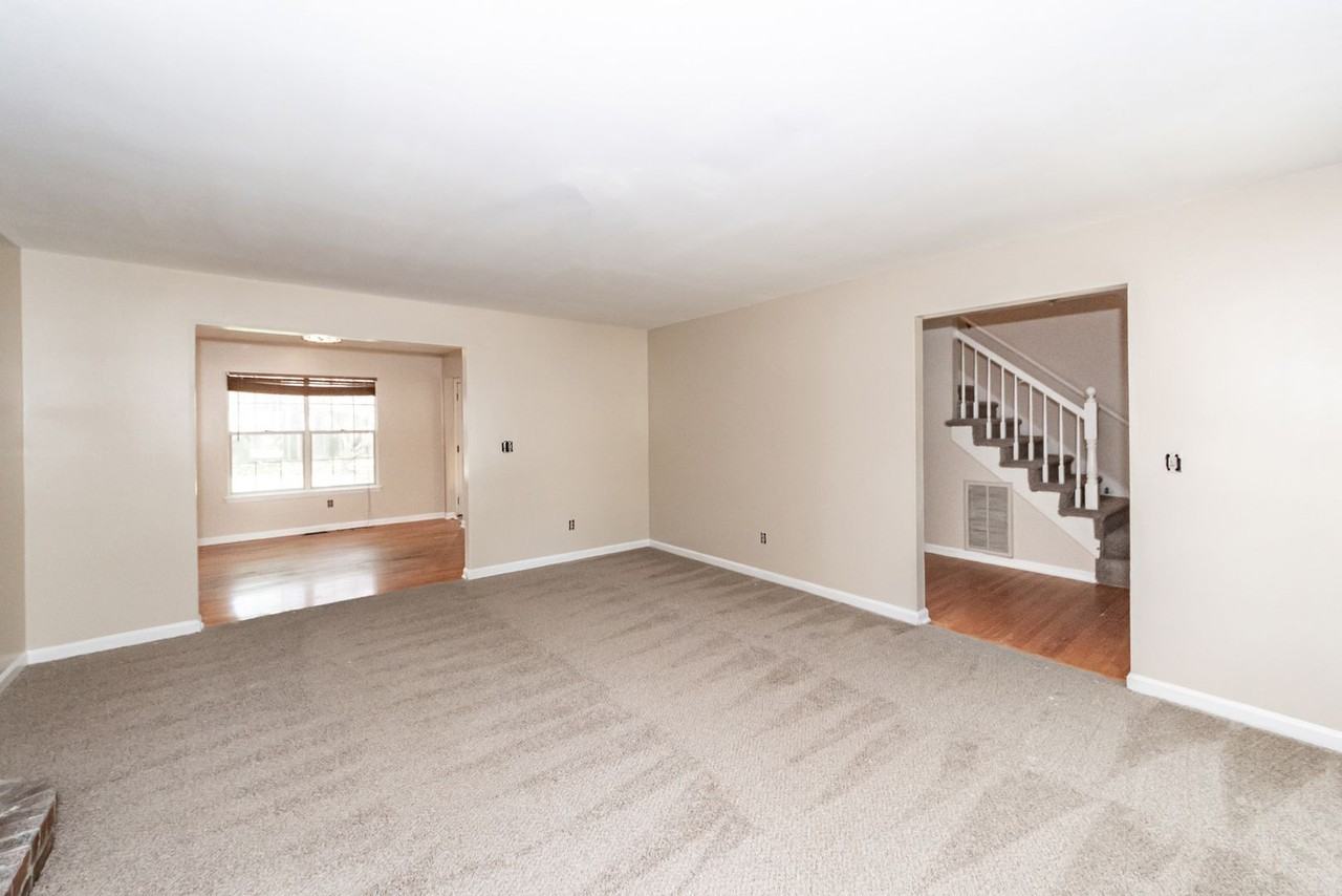 1020 Crooked Stick Ct - Photo 7 of 39