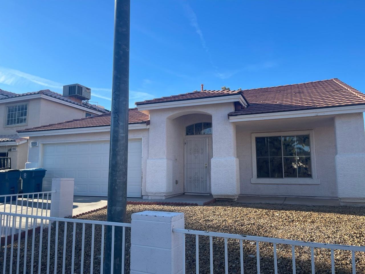1889 Blue Ribbon Dr - Photo 6 of 13