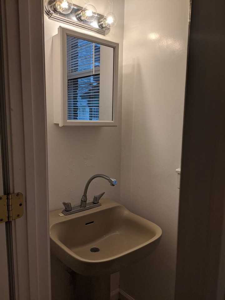 753 Excelsior St - Photo 4 of 16