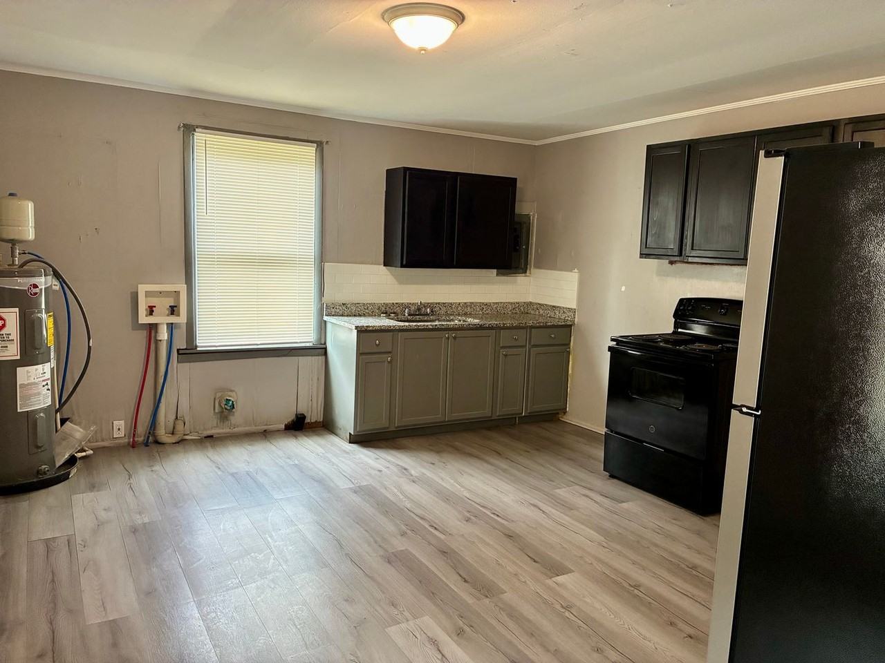 3506 Emm Ell St Sw - Photo 2 of 14