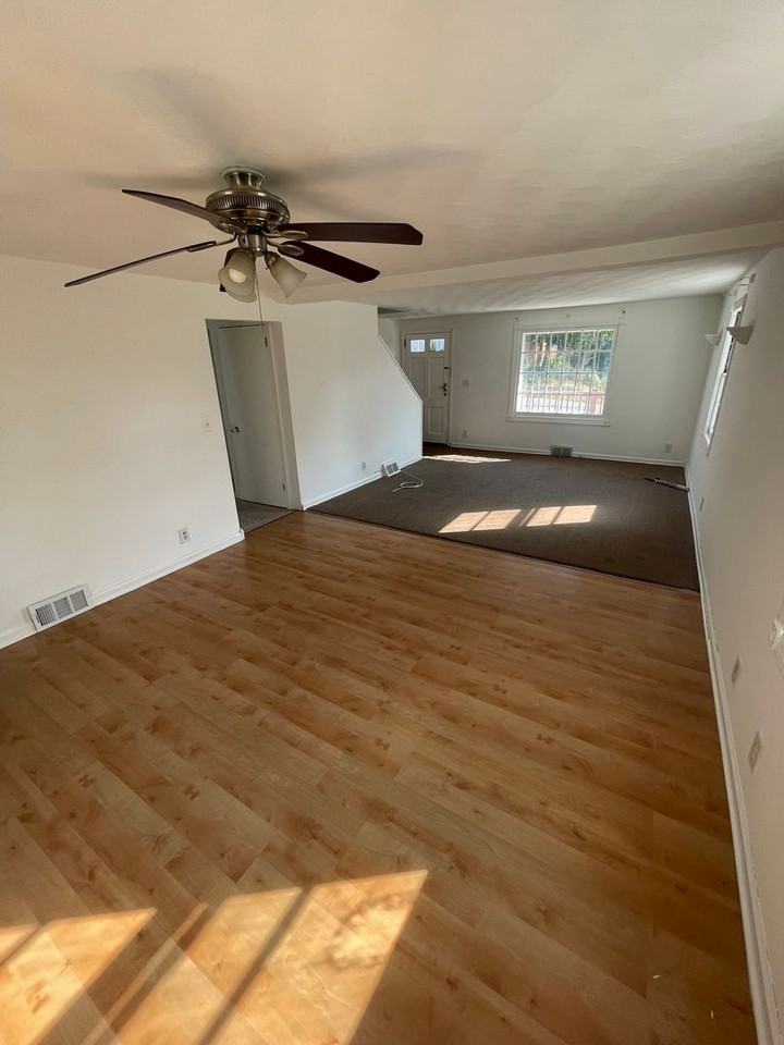 281 Oakwood St - Photo 4 of 16