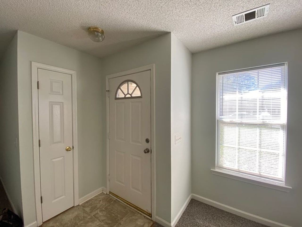 158 High Pointe Dr - Photo 2 of 23