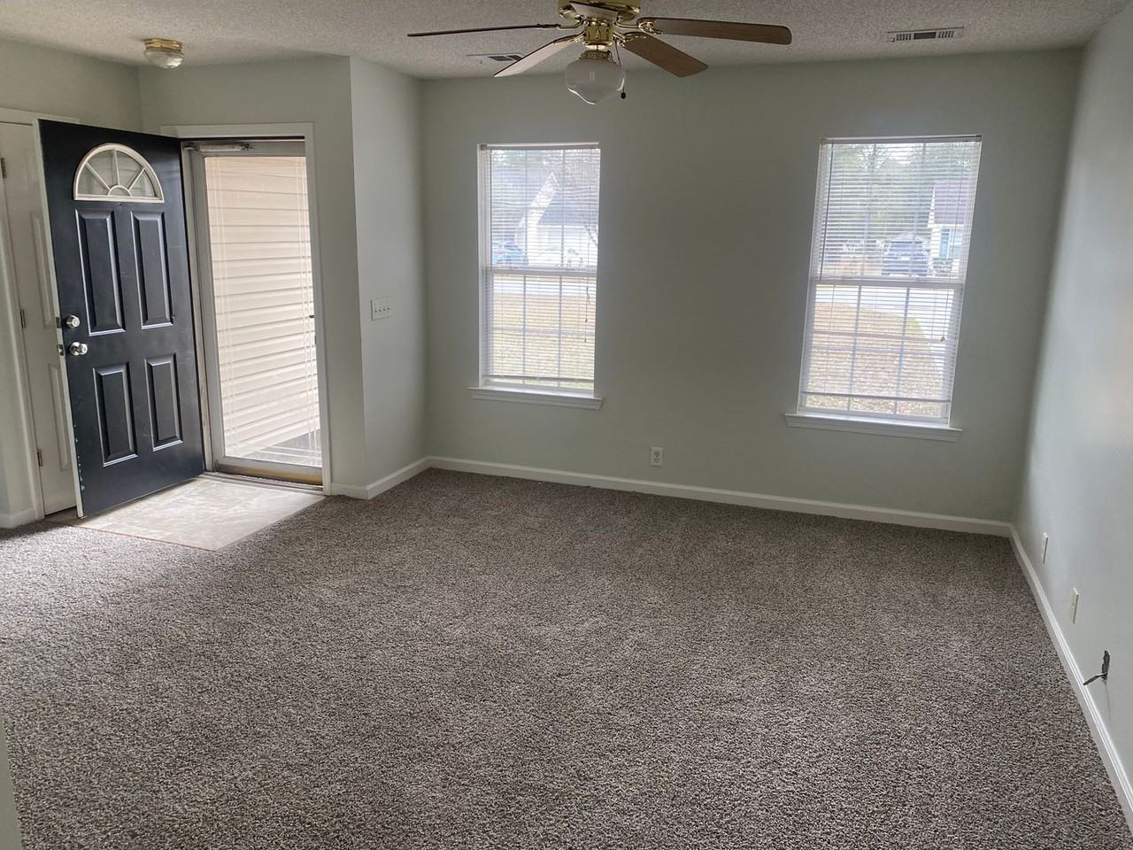 158 High Pointe Dr - Photo 5 of 23