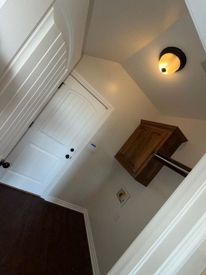 7704 Arnold Ct - Photo 7 of 34