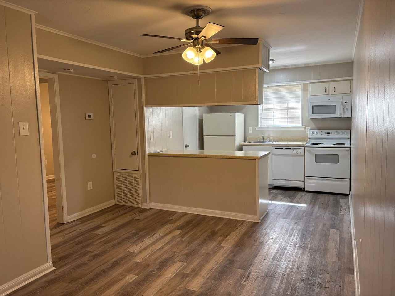 Rivertree Apartments - Photo 3 of 31