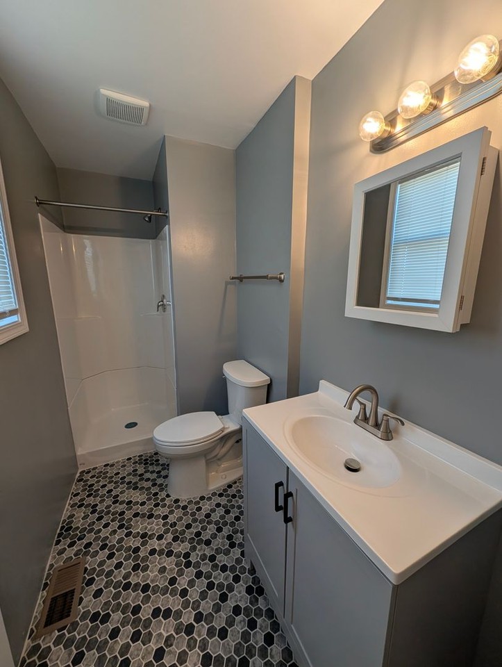 357 Atwood St - Photo 3 of 21