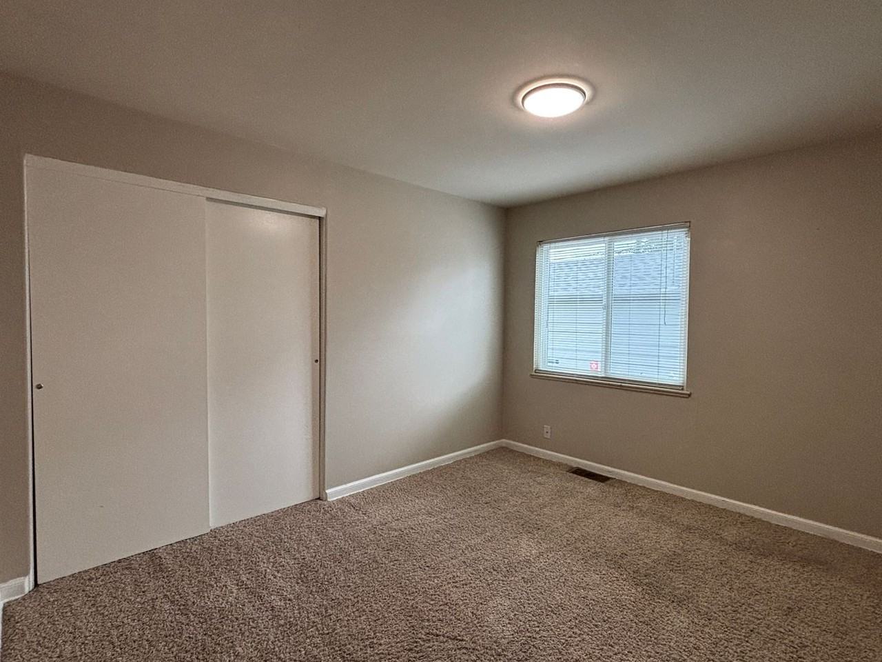 1233 Elmira St - Photo 5 of 13
