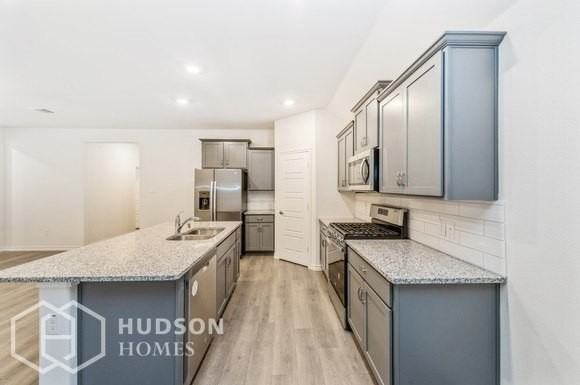 1916 Hummingbird St - Photo 4 of 14