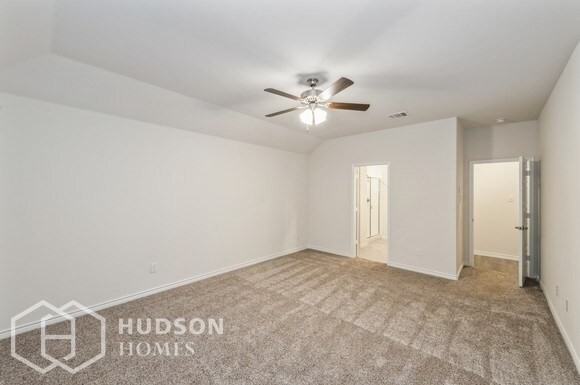 1916 Hummingbird St - Photo 5 of 14