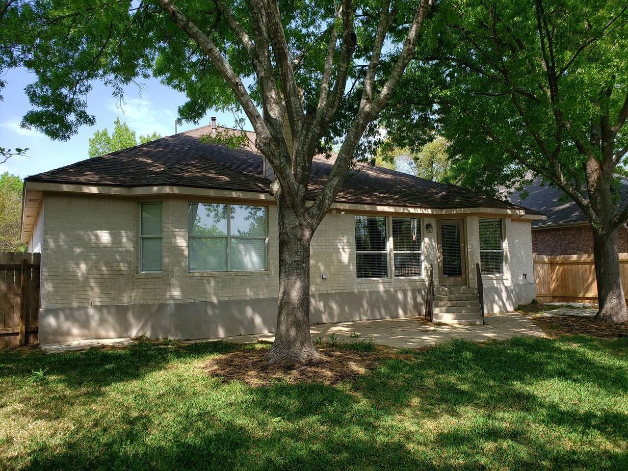 1223 Red Ranch Cir - Photo 3 of 27