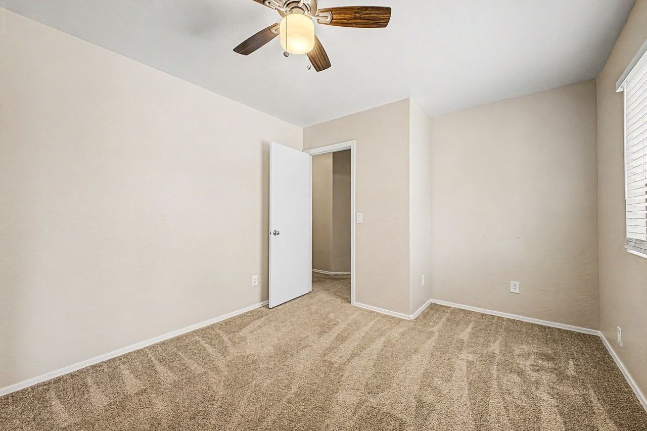 2159 W Pinkley Ave - Photo 6 of 30