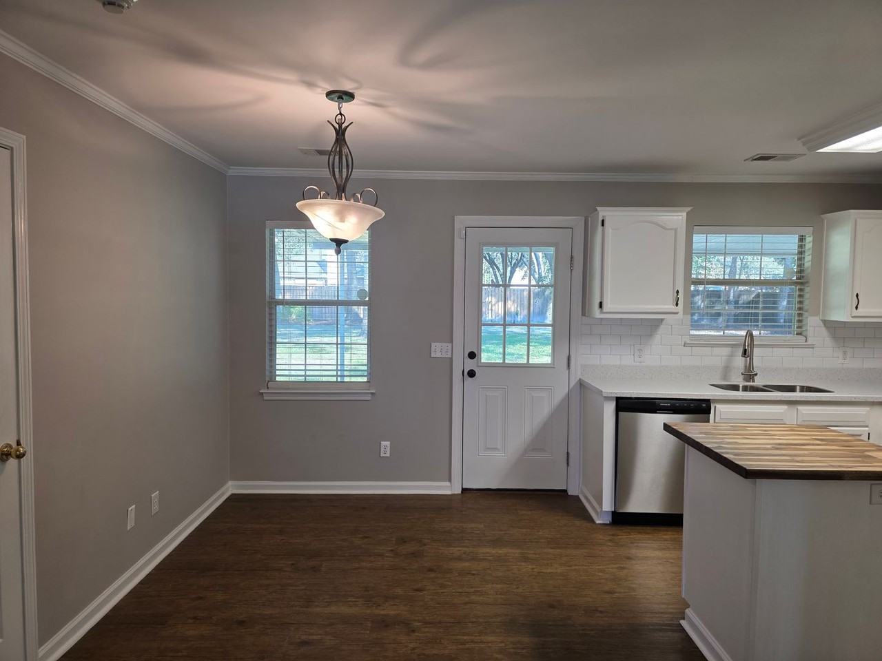 109 Ashley Dr - Photo 6 of 25