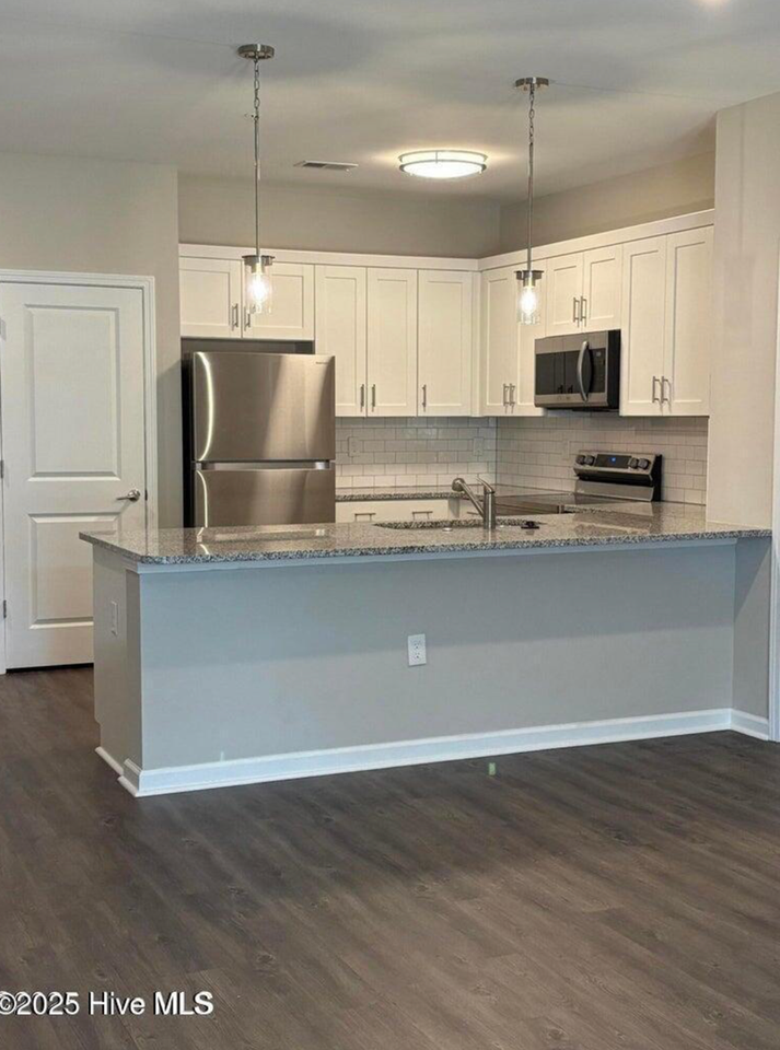 5630 Lucas Ct - Photo 3 of 19