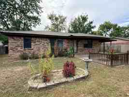featured image of 670 Magnolia Loop