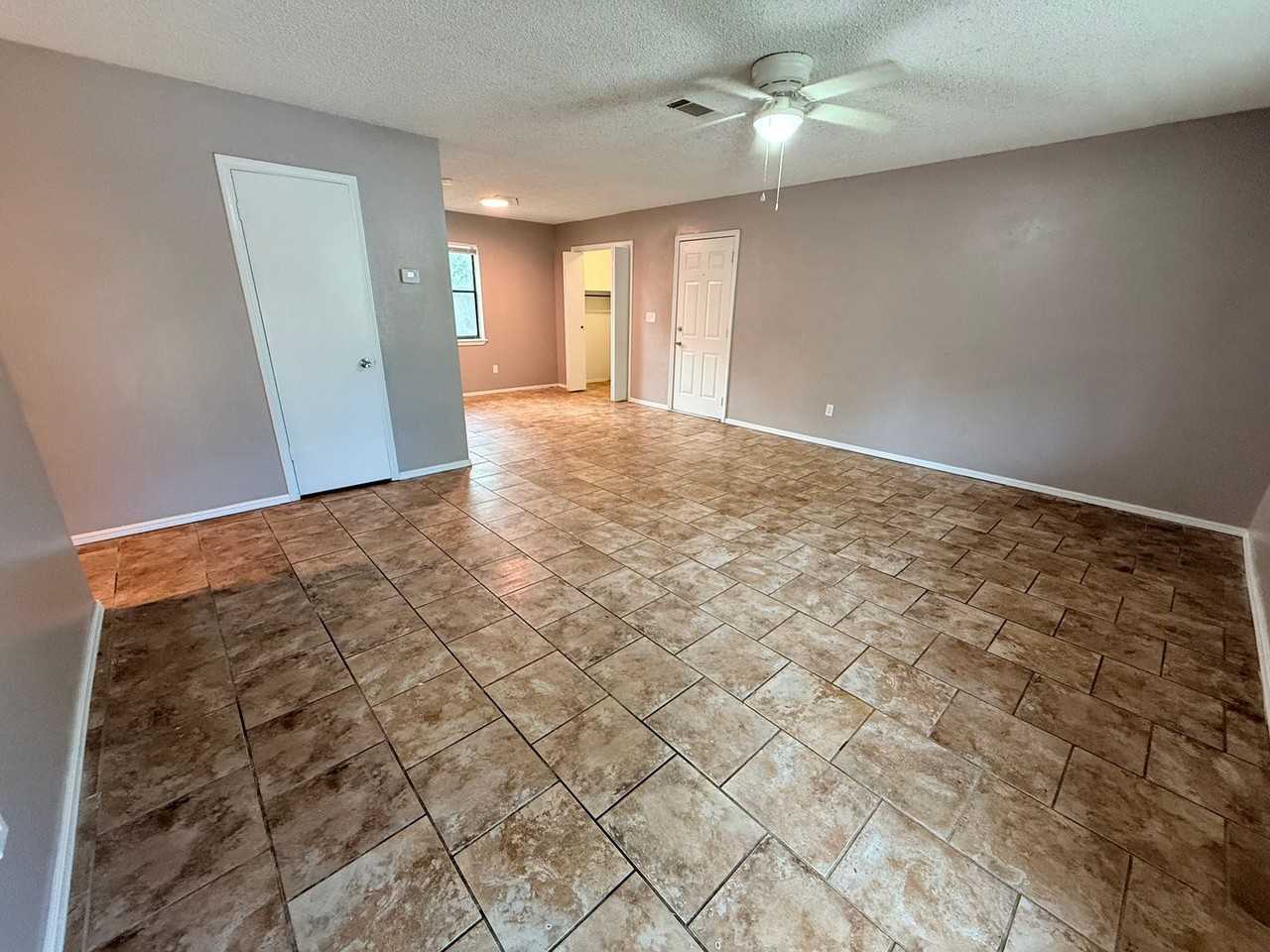 670 Magnolia Loop - Photo 2 of 16