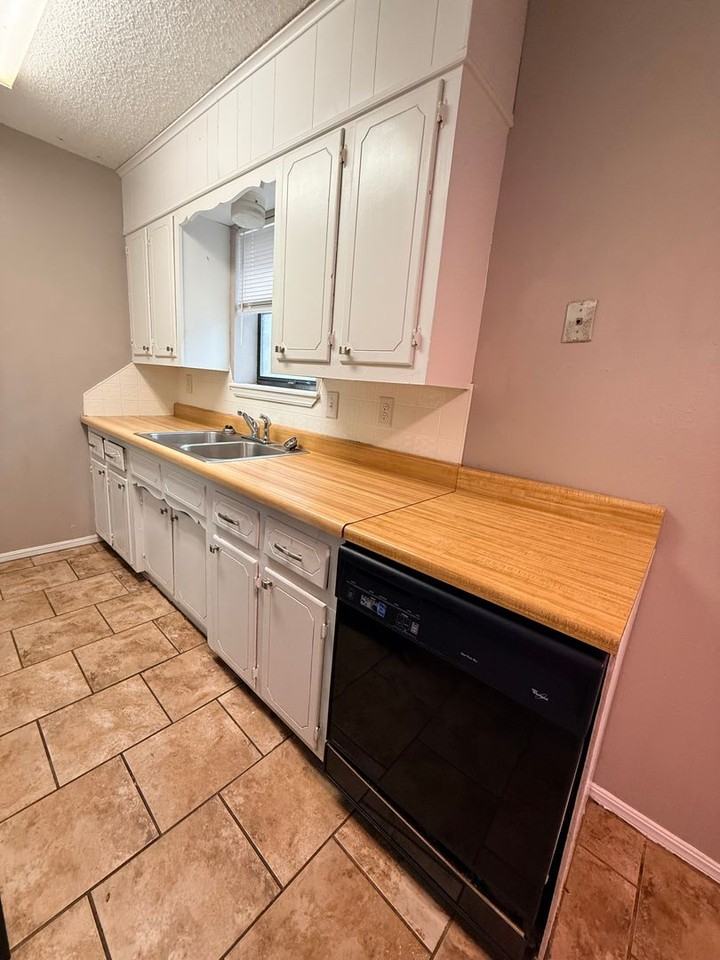 670 Magnolia Loop - Photo 5 of 16