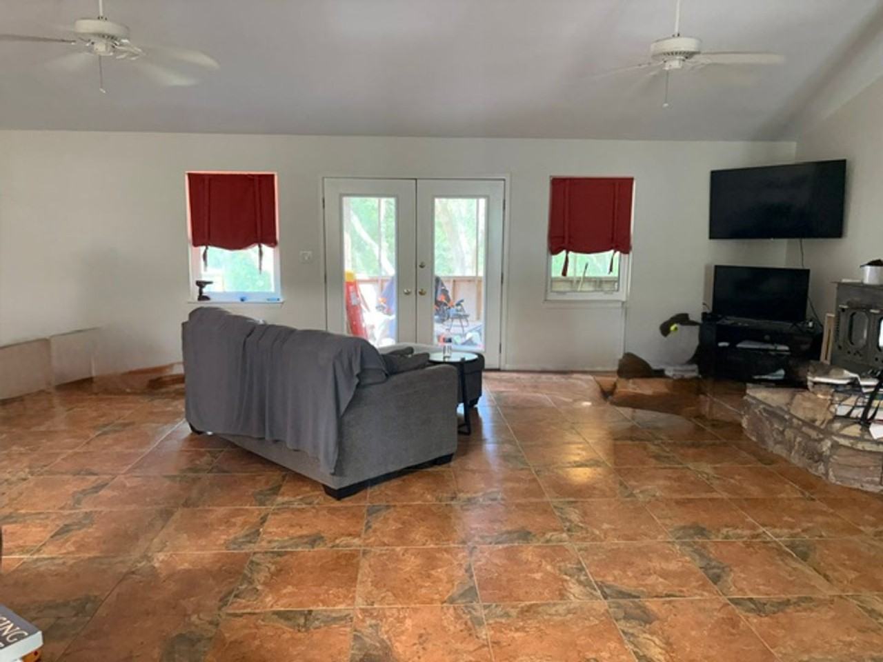 2757 Avenida De Soto - Photo 3 of 17