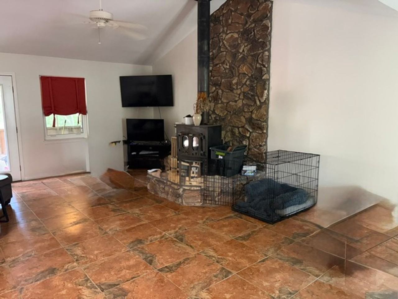2757 Avenida De Soto - Photo 4 of 17