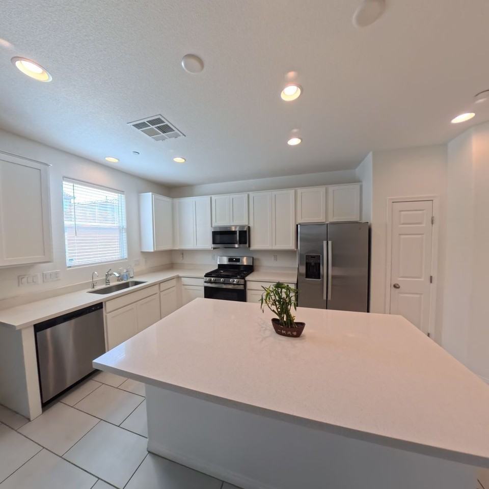 6547 Dove Point Pl - Photo 2 of 26