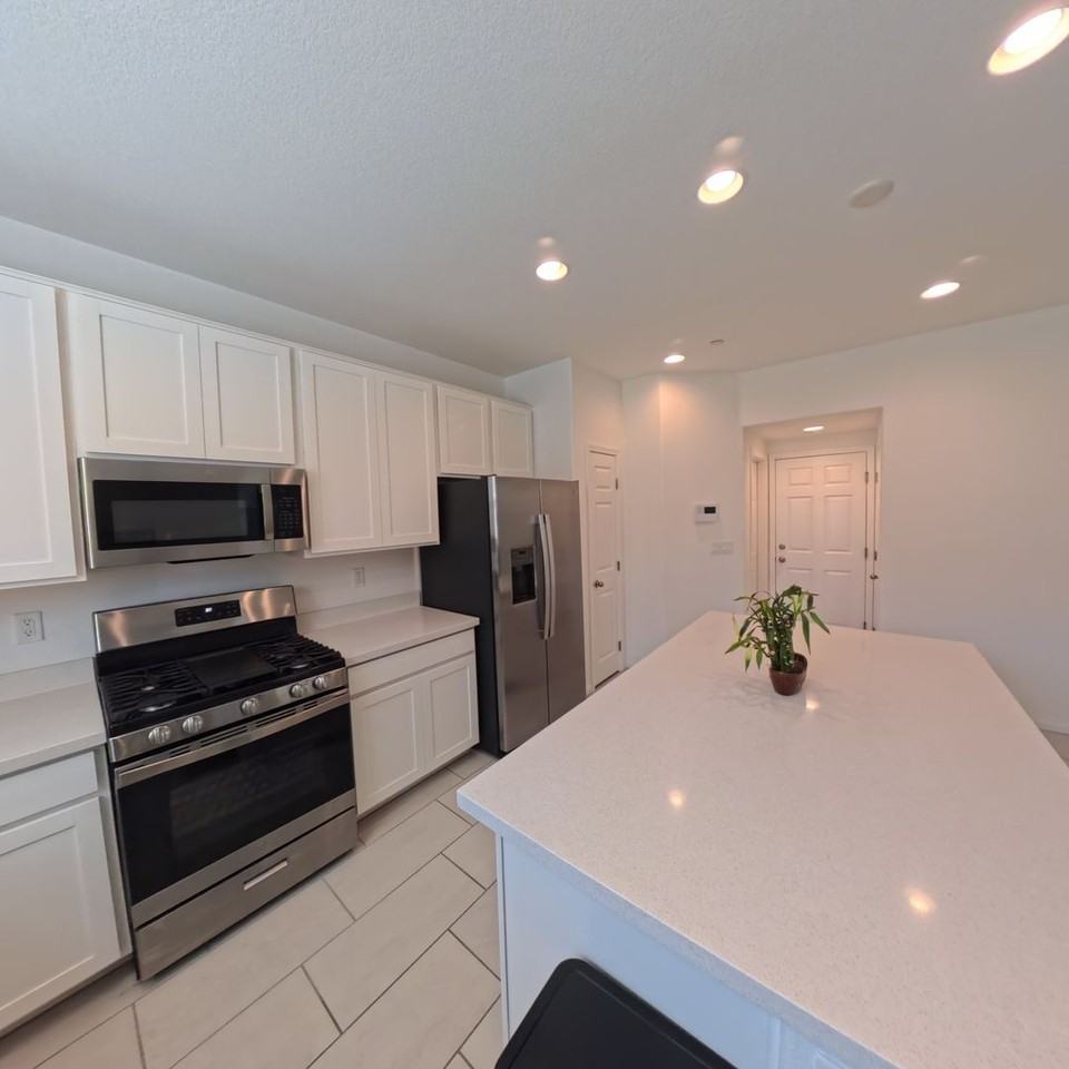 6547 Dove Point Pl - Photo 3 of 26