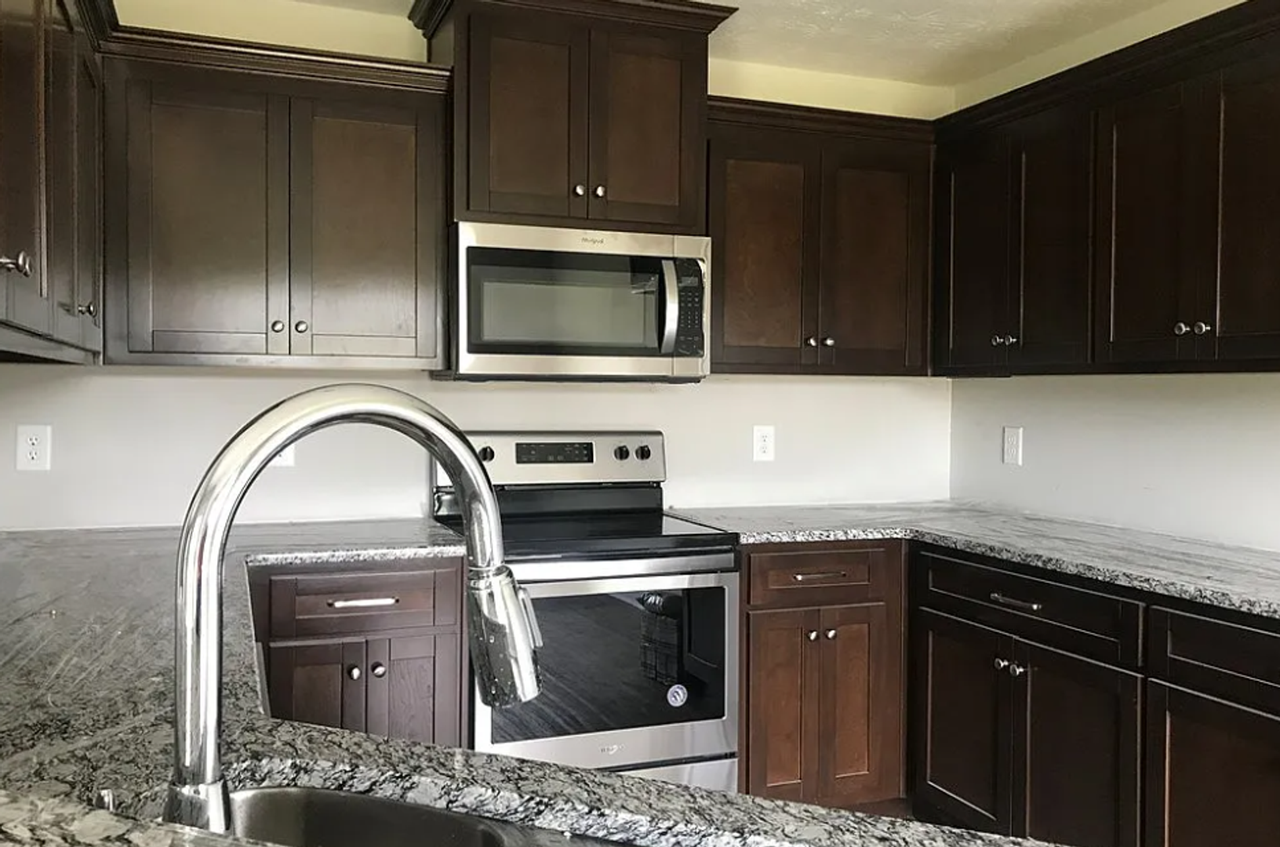 59 Pine Grove Ln - Photo 3 of 9