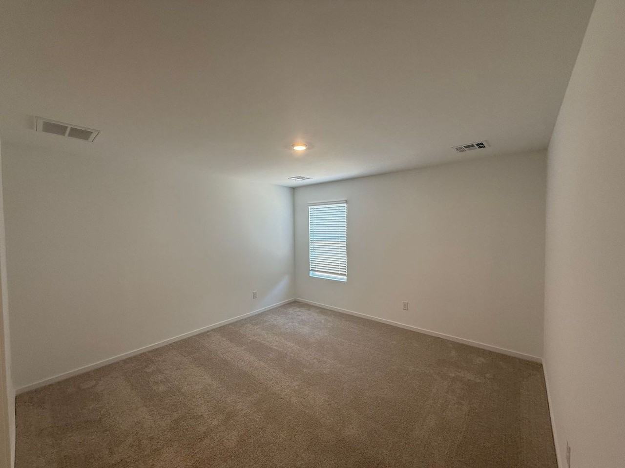 2152 Cedar Creek Ln - Photo 7 of 18