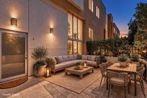 featured image of 1120 N El Centro Ave
