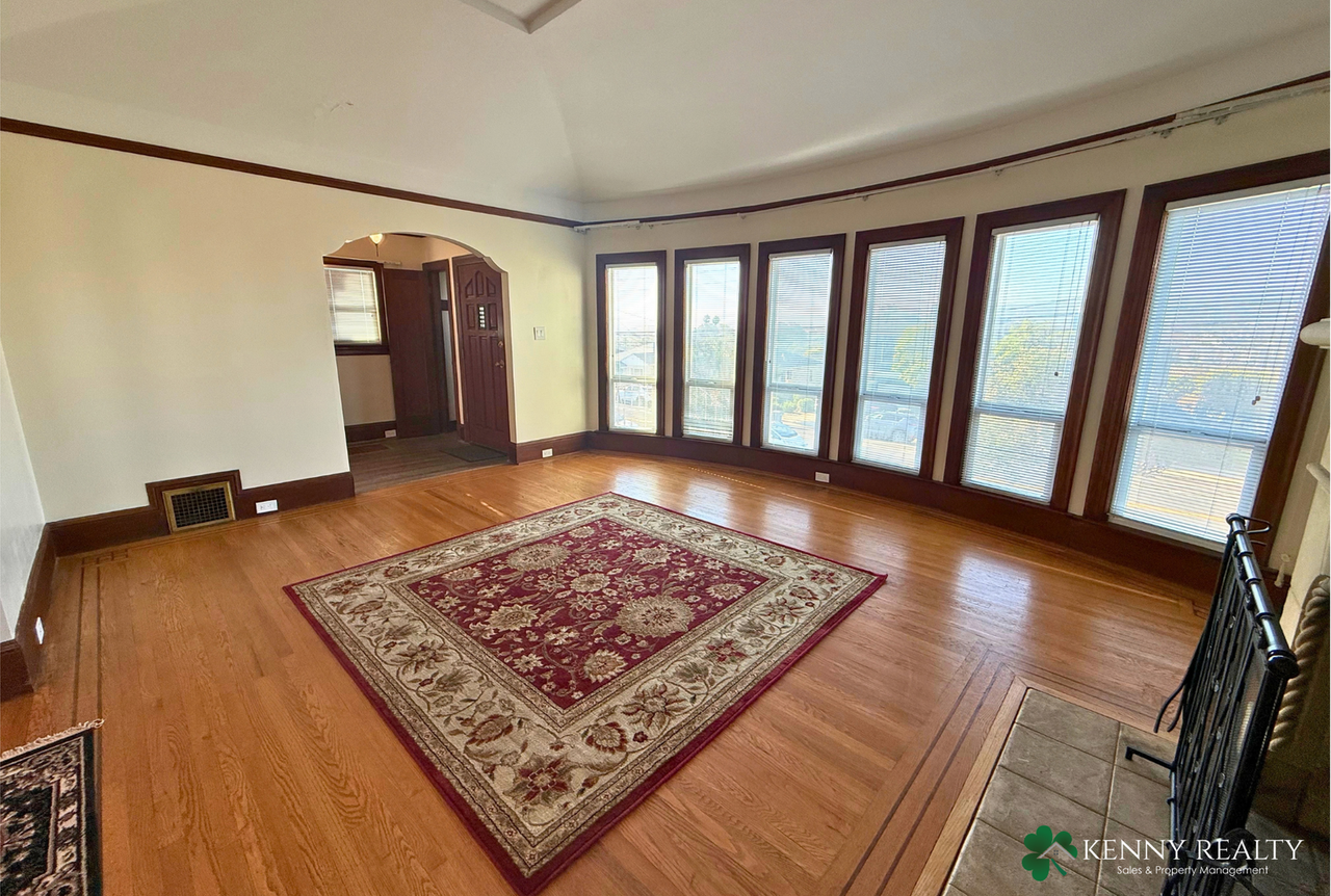 840 Grand Ave - Photo 6 of 30